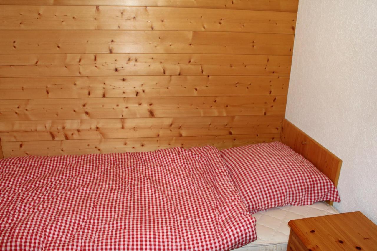 Chalet Amos Villa กรีเมนทซ์ ภายนอก รูปภาพ
