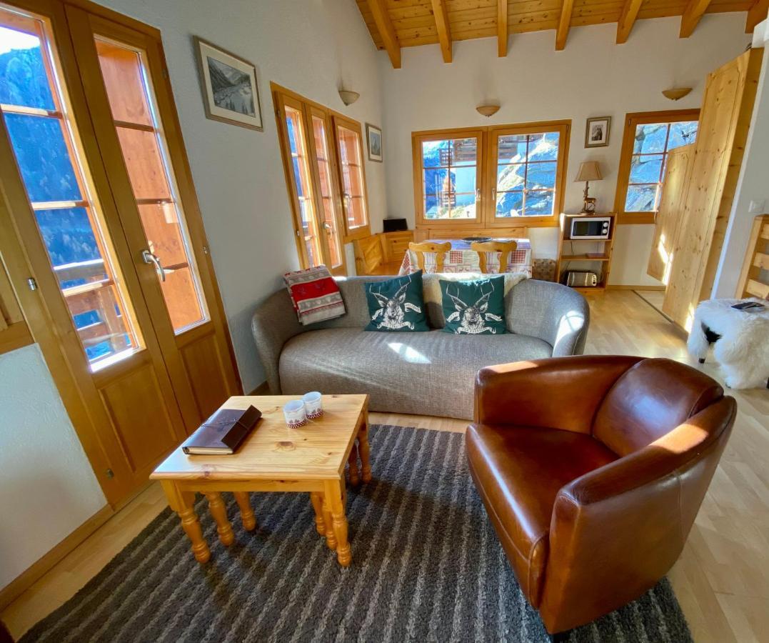 Chalet Amos Villa กรีเมนทซ์ ภายนอก รูปภาพ